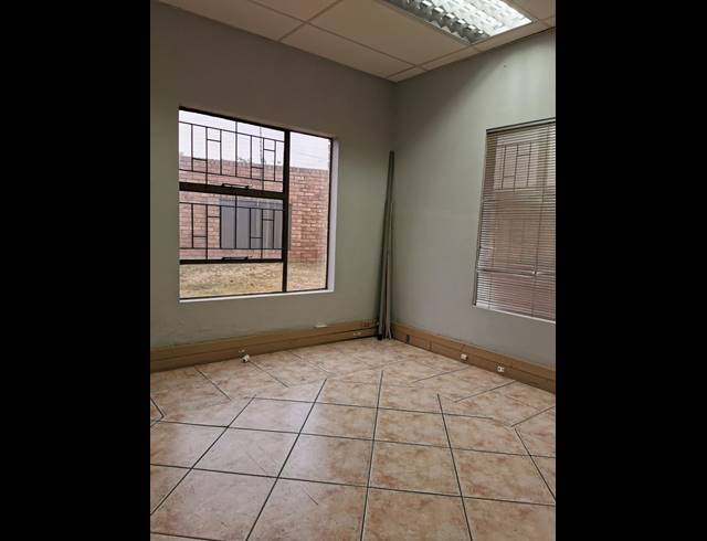100M² APARTMENT BLOCK TO LET IN ALLEN'S NEK